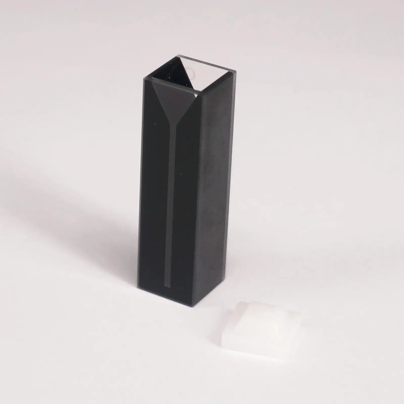350ul 10mm Path Inside Light Width 1mm quartz cuvette cell Black Walls With Lid Spectrophotometers