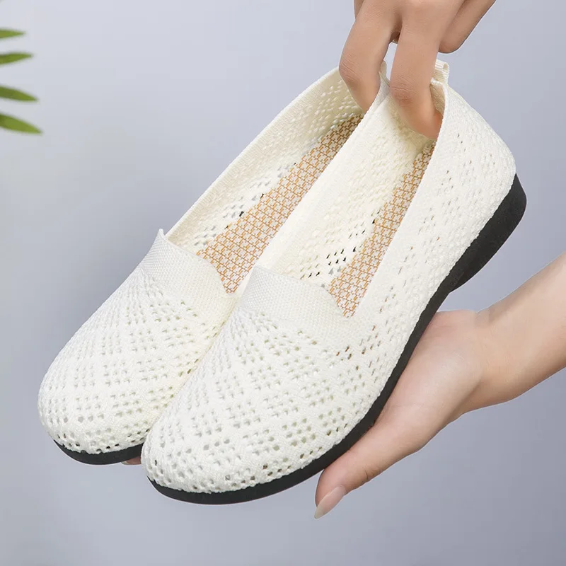 2024 Old Beijing Cloth Shoes Women's Summer Hollow Fabric Upper Soft Sole Fashion Casual Shallow Top Single Shoes