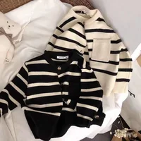 Vielseitige Jungen Mädchen Strickjacke
