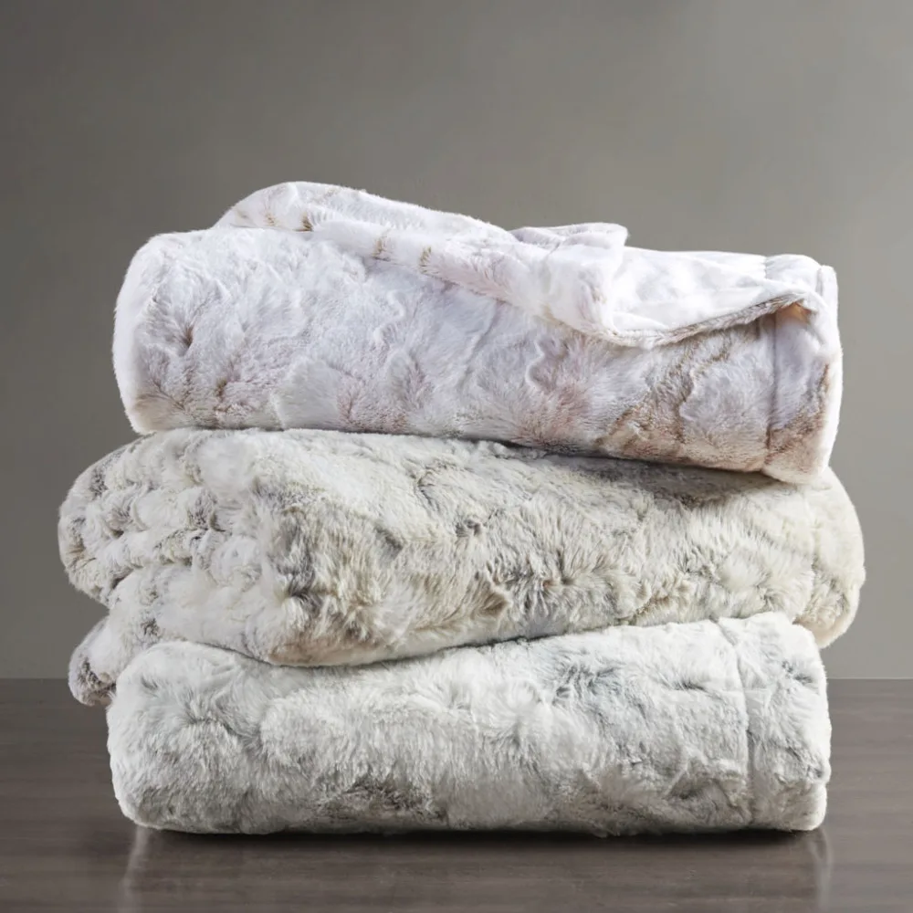 Oversized Faux Fur Throw 2