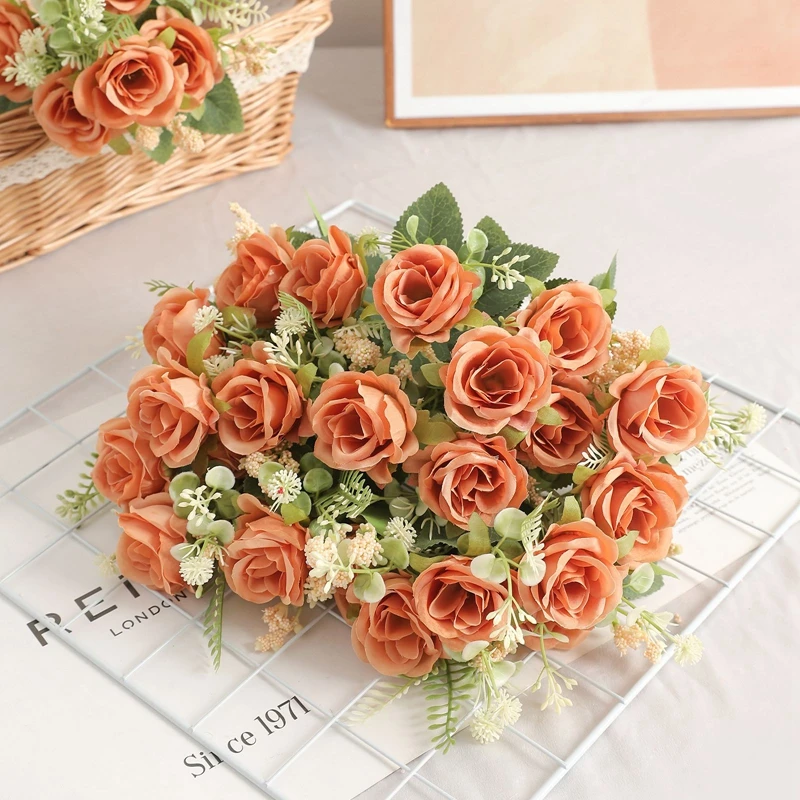 Mazzi di rose artificiali, fiori finti in seta, ideali come bouquet da
