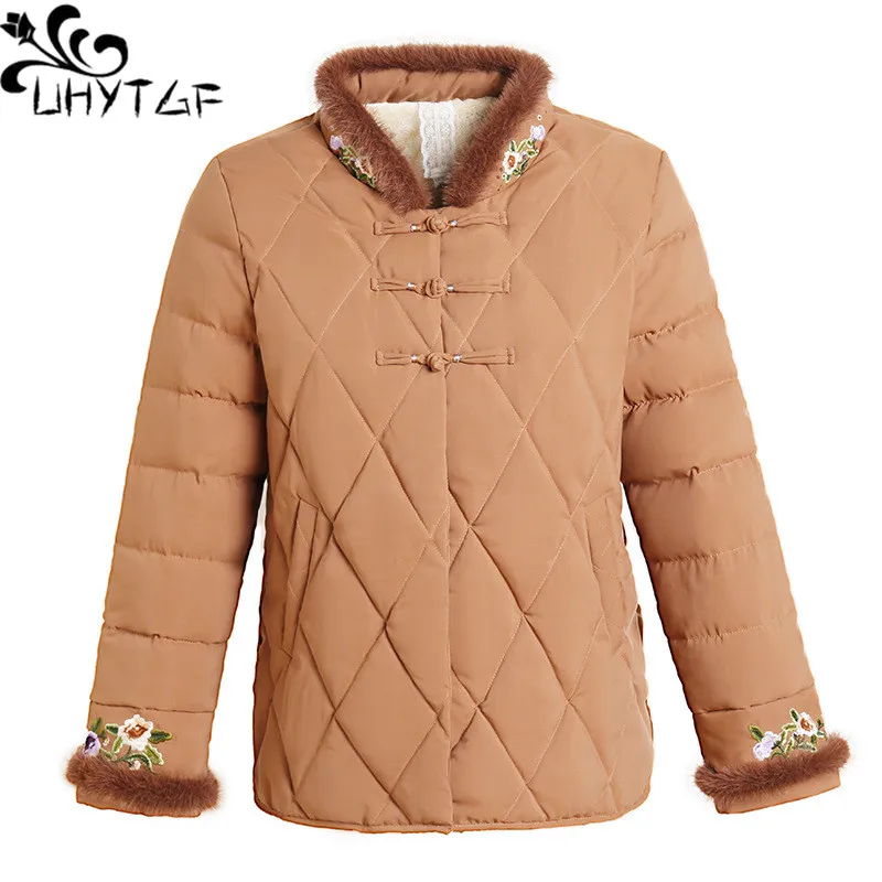 

UHYTGF Winter Coat Women Parkas Overcoat Middle Aged Elderly Mom Casual Warm Cotton Jacket Female Vintage Buttons Outerwear 2349