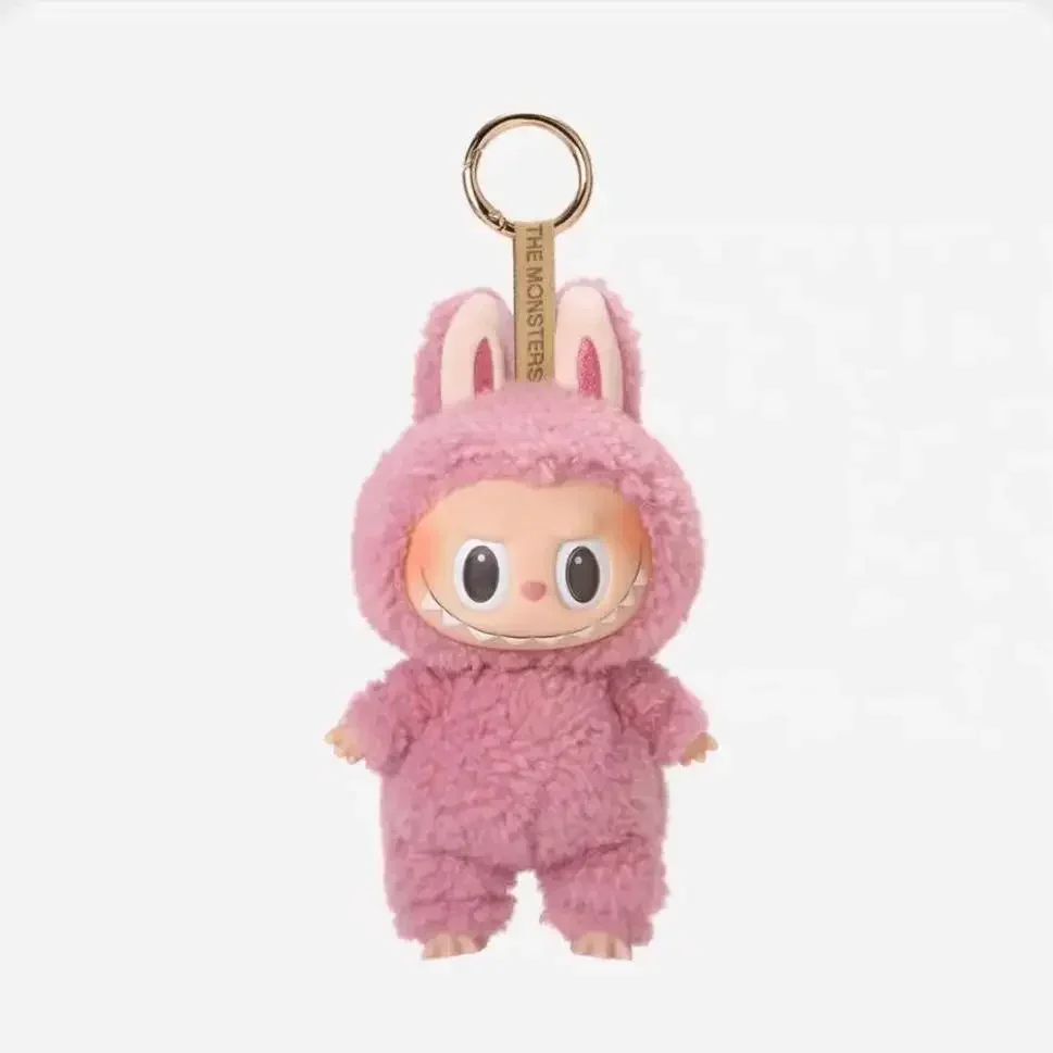 thumbnail image 1 of Muñecos de peluche de PVC Labubu POP MART, nuevas figuras de acción kawaii, juguetes clásicos para niños, adornos de mesa, decoración del hogar, regalo de cumpleaños para niños, 1 of 5