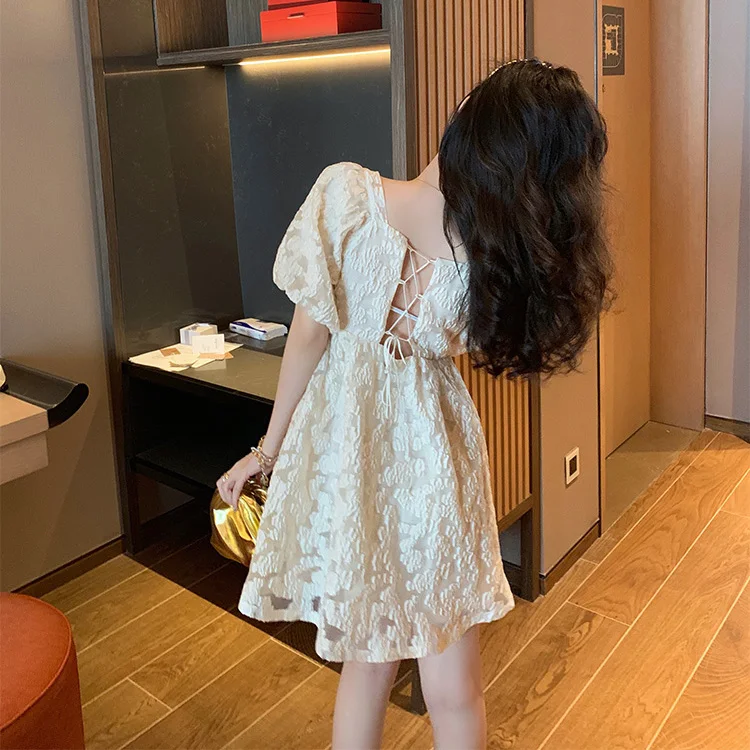

Summer New Puff Sleeve Dress Feminine Waist Thin Skirt Temperament Sling Dress