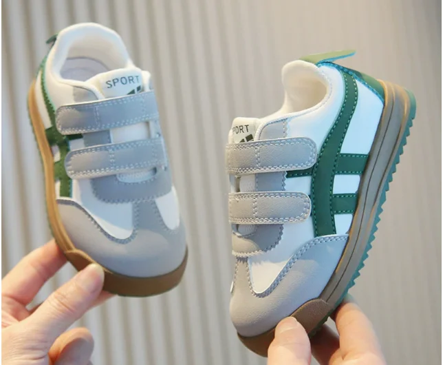Children's Sneakers New Fashion Slip-On Lightweight Boy Girls Sports Shoes Leather Breathable Kids Toddler Outdoor Running Shoes