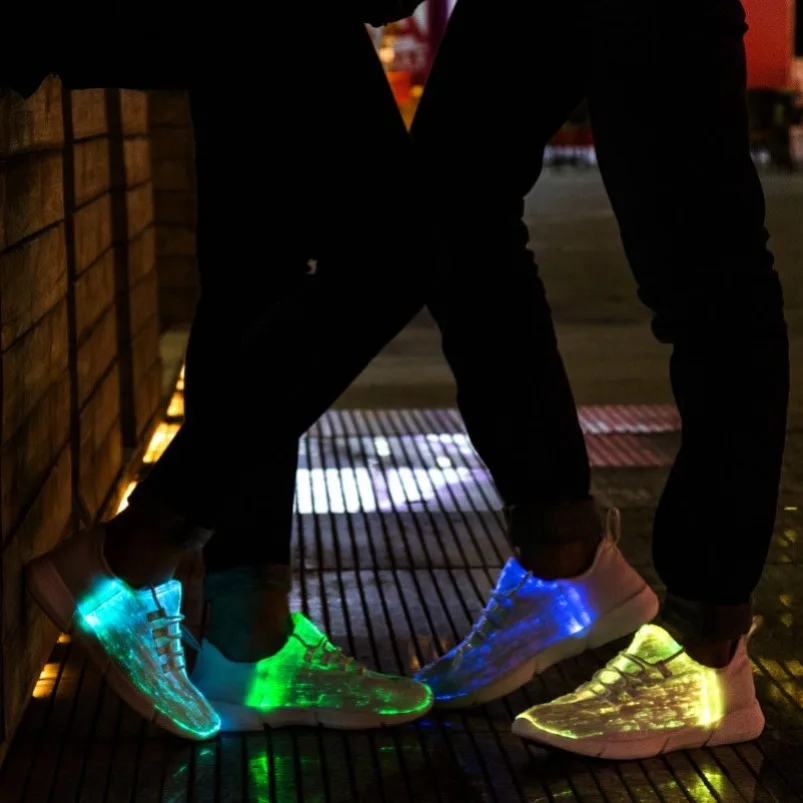 

Boy Luminous Glowing Sneaker Light Up Shoes New Men Women Girls Kids LED Light Shoes Children Flashing USB Recharge Shoes