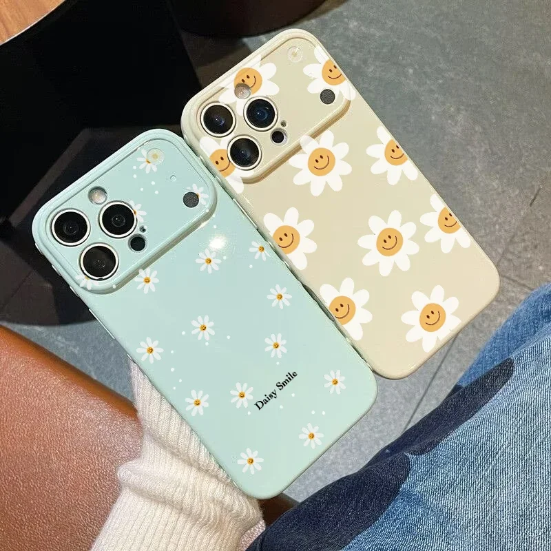 Daisy Flowers Side Heart Shape Phone Case Cover