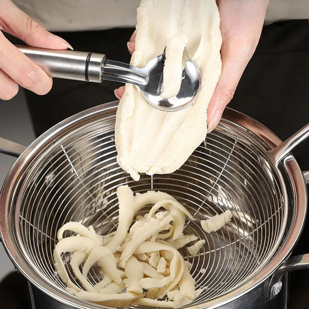 1Pc Manual Sliced Noodle Knife Stainless Steel Noodles Dough Cutter Household Cooking Tools Kitchen Function Home Gadget