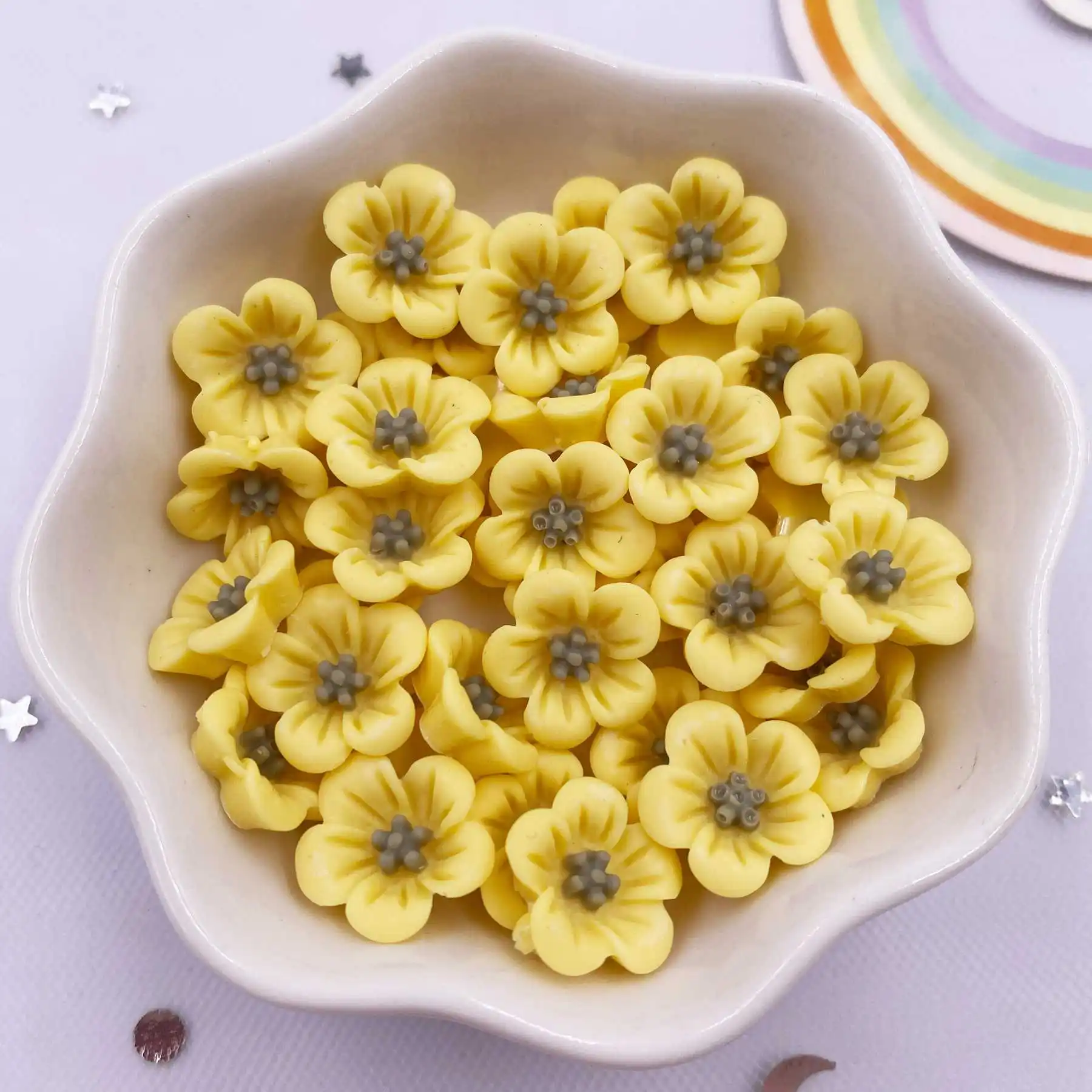 50 Colorful 14mm Resin Morning Glory Flower Gems