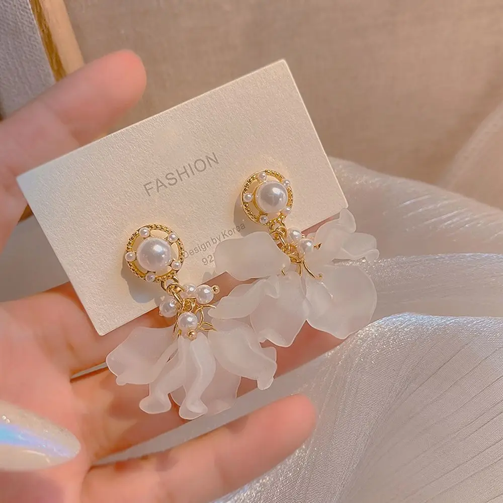 NEW Design Hyperbole Resin Flower Earrings Women Acrylic Big White Orange Green Flower Holiday Party Earrings Gifts ForGirl