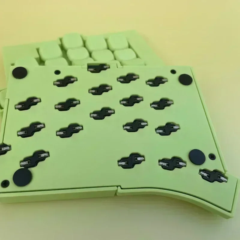 キーボード The TOTEM wireless keyboard A new keyboard – Meet the Totem | Florian Gächter