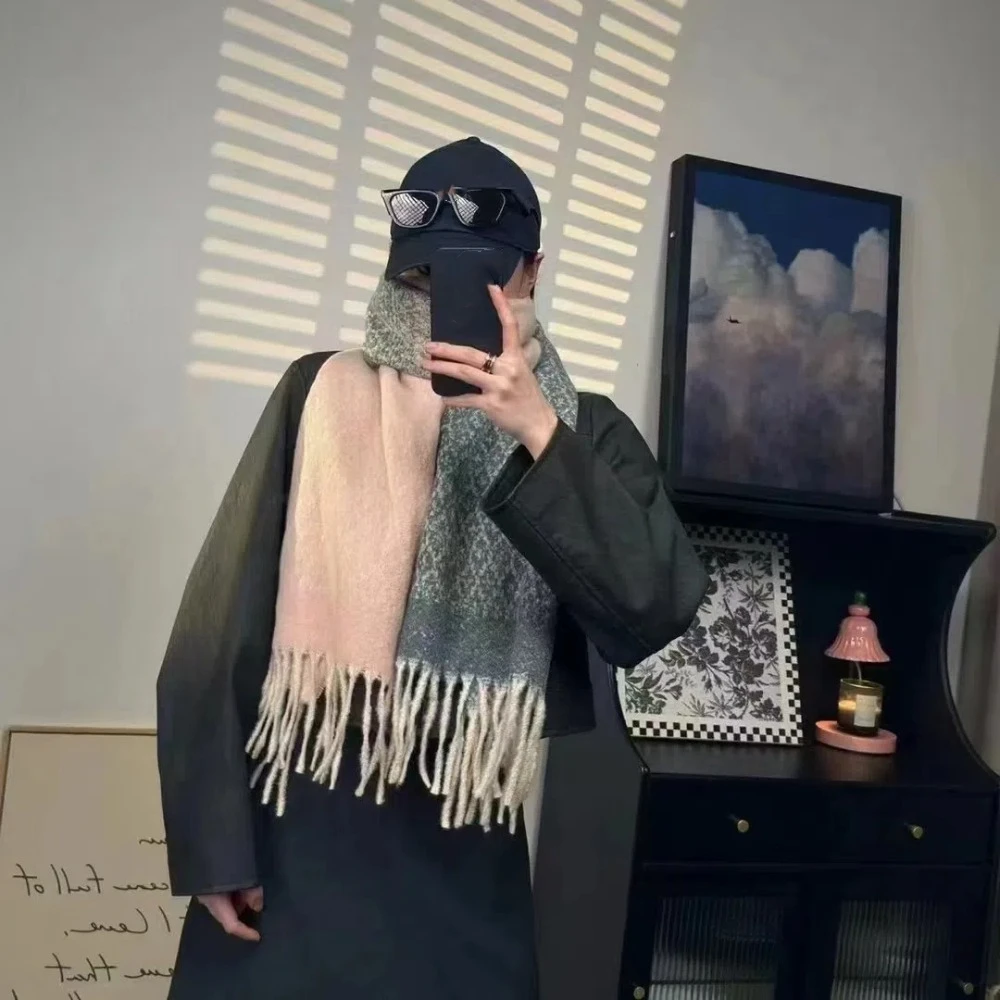 Acrylic Fibres Gradient Knitted Scarf Warm Soft Contrast Colored Thick Shawl Starry Sky Pattern Stole Double-sided Tassel Scarf