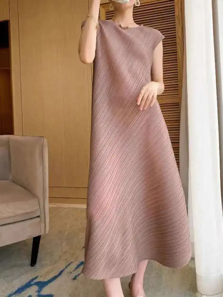 LANMREM Irregular Pleated Dress Women Fashion Tide 2025 Summer New Solid Color Round Neck Short Sleeve Elegant Long Dress 2DE677 - Image 4