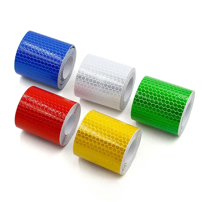 Рисунок 2 - Светоотражающая защитная лента для автомобиля