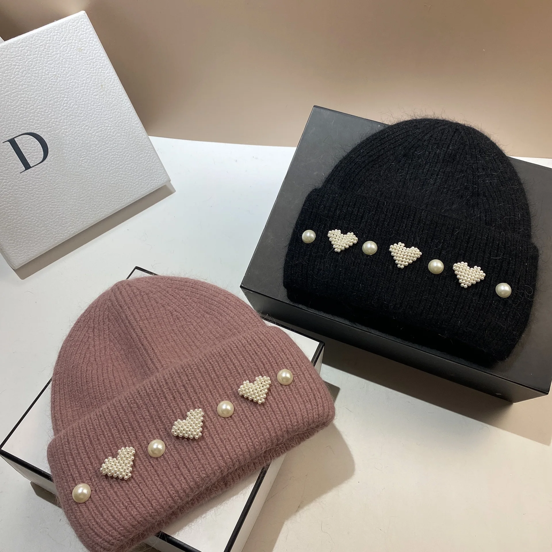 Designer Marke Liebe Herz Perlen Kaninchen Fell Gestrickte Hut Frauen Winter Warme Hüte Mode Dame Ohr Schutz Beanie Wolle Skullies – Detail 12