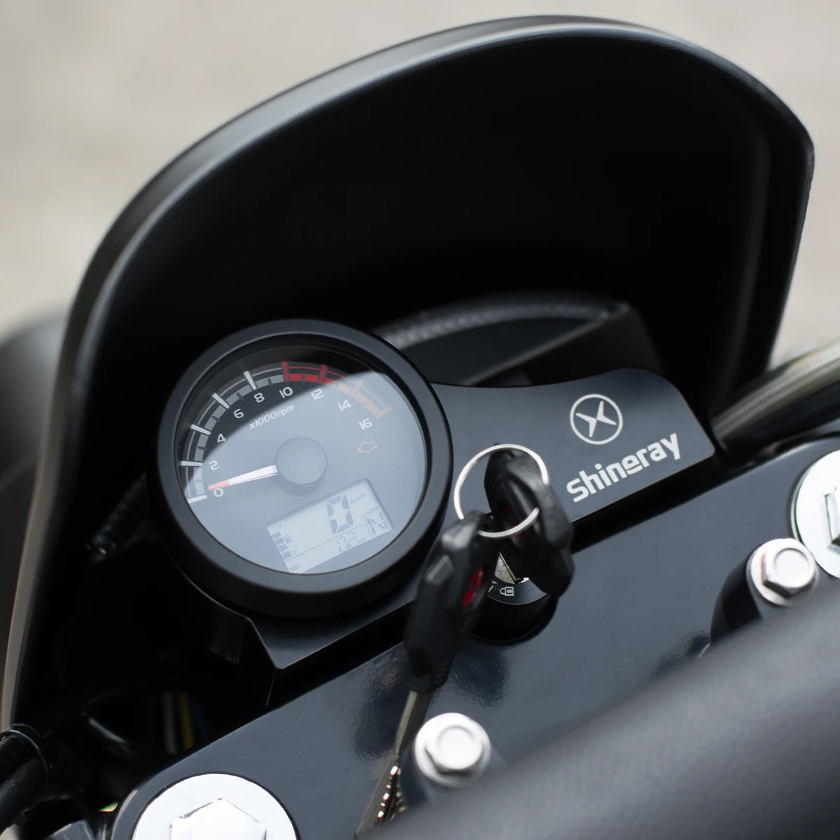 Mash Six Hundred 650 Motorcycle Round 35W Halogen Bulb Headlight Windscreen Cover ABS Plastic Screen Fairing Windshield