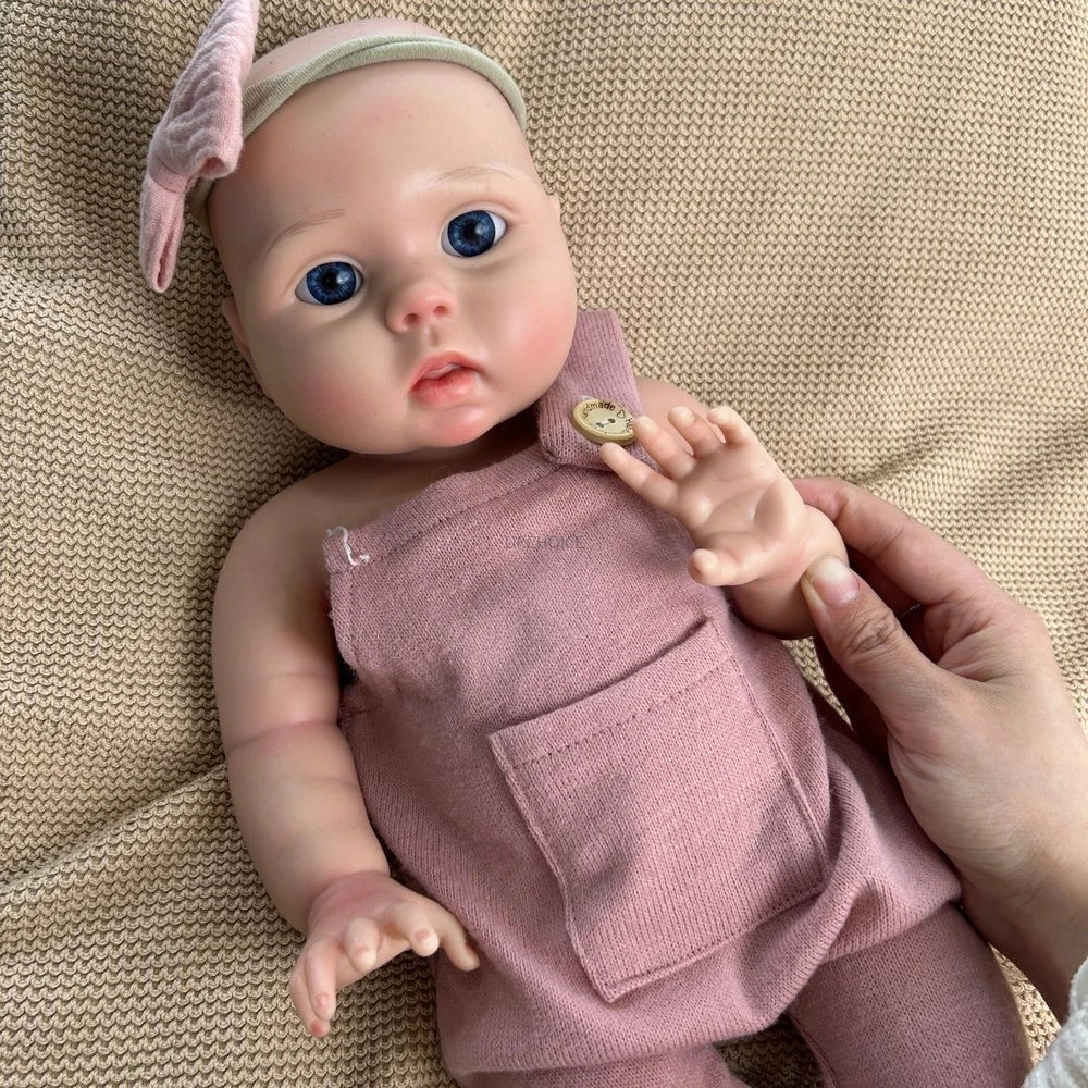 Unique Handmade 18Inch Silicone Reborn Dolls Soft Textures
