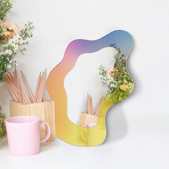 Rainbow gradient wave mirror