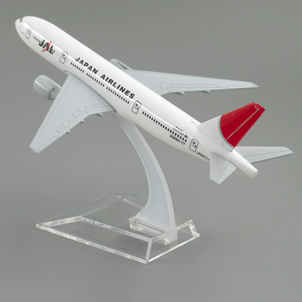

Самолёт в масштабе 1/400, самолёт Боинг 777 японские авиалинии 16 см, модель самолета из сплава B777, игрушки для детей, подарок для коллекции