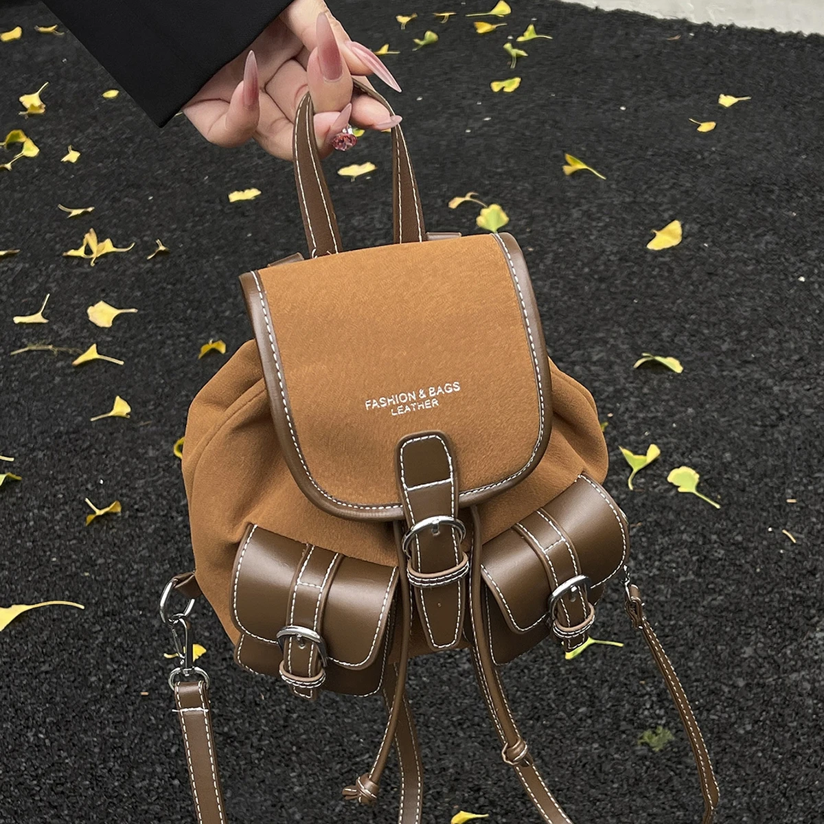 Autumn and Winter Retro Suede Backpack for Work and Commuting, Versatile Women's Travel Backpack, College Student School Bag, Shopping Fashion Mobile Phone Bag