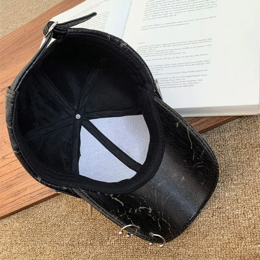 Modische Punk-Dobermann-Ohren Baseballkappen, verstellbare Y2K-Leder-Nietenmützen, PU-Spice-Girl-Sonnenschutz-Hip-Hop-Hüte für Männer und Frauen – Detail 5