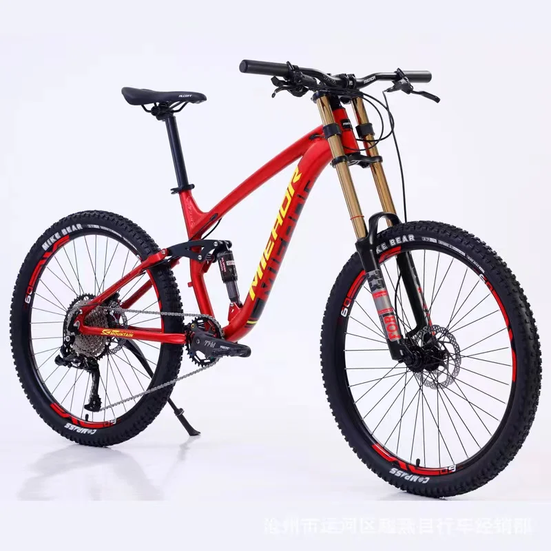 O fabricante vende diretamente 26/27.5 polegada downhill mountain bike