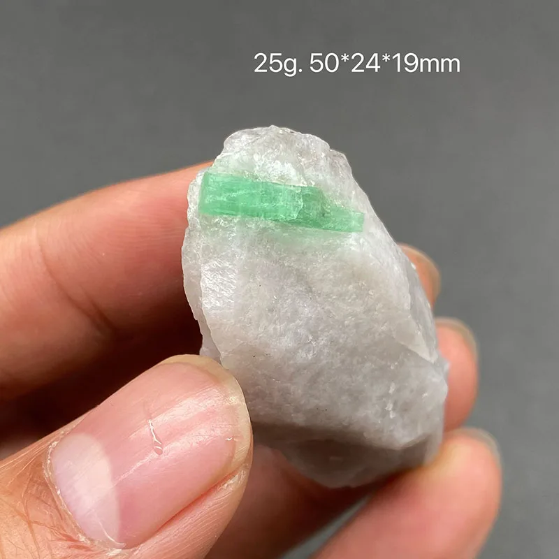 100% natural emerald primitive mineral specimen Healing Crystal gem collection