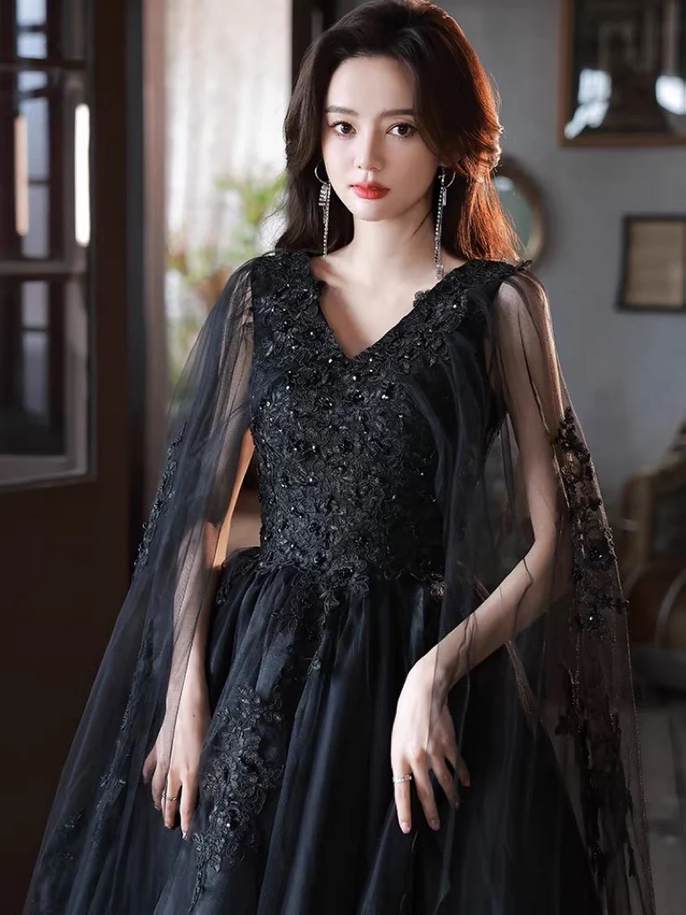 Black Evening Dresses A Line Long Sleeve Beading Applique V-Neck Party  Luxury Lace Tulle Vintage Prom Celebrity Gown Custom Made