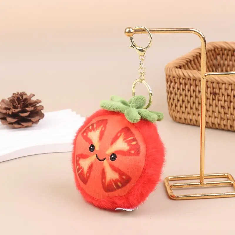 Niedlicher Cartoon-Plüsch-Schlüsselanhänger in Form einer Tomate, gefüllt mit Anime-Frucht, für Kinder, als Geschenk geeignet. – Detail 8