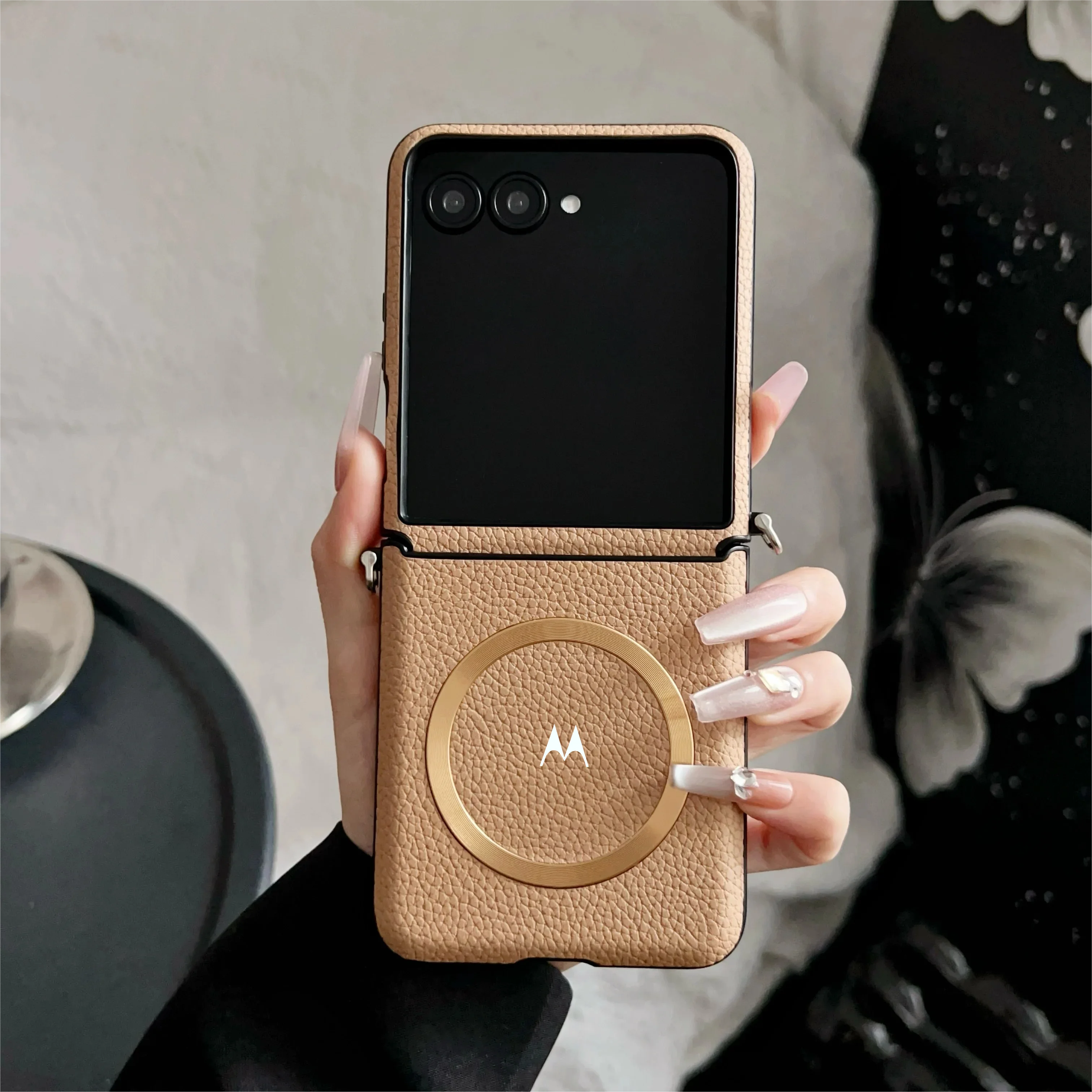 Luxury PU Leather Magnetic Shockproof Cover with Magsafe Wireless Charging