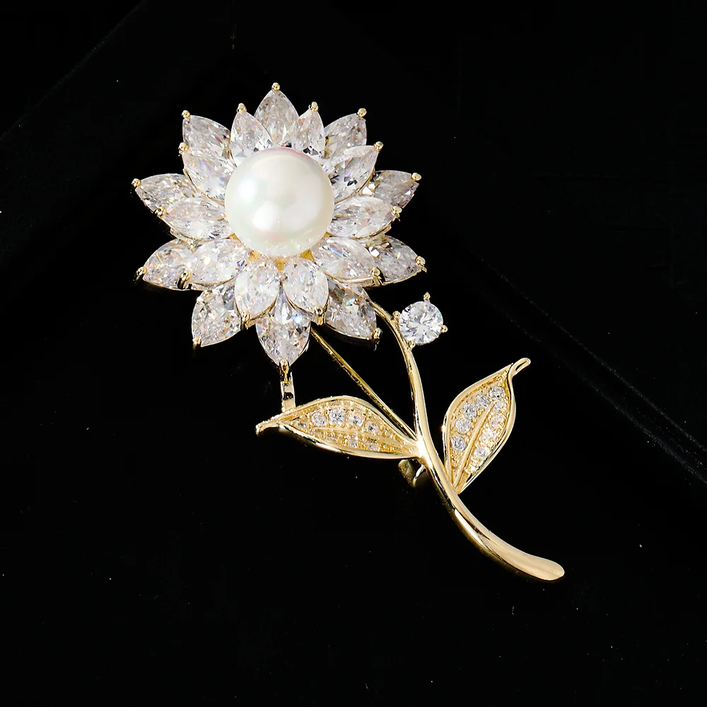 Womens Vintage Pin Brooch Faux Pearl Rhinestones Scroll Floral Flower  Jewelry