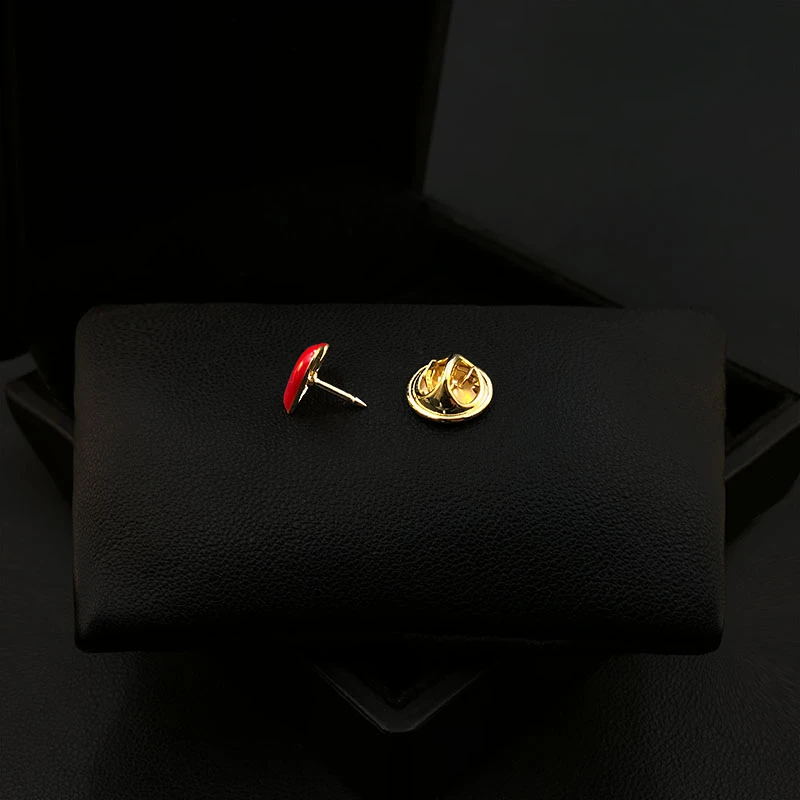 Mini Cute Red Small Love Brooch Women Suit Corsage Skirt Shirt Collar Anti-Exposure Buckle Safety Pin Artifact Jewelry Gift 5560