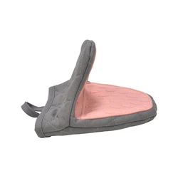 Silicone Heat-Resistant Oven Mitt Kitchen Potholder and Dish Clip (Pink gloves)