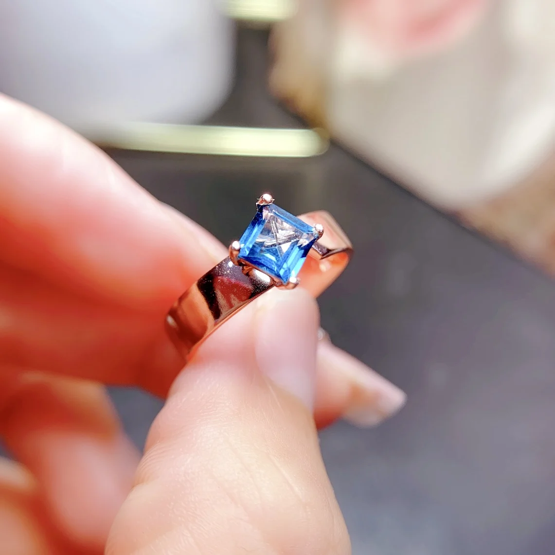 925 Argento Seiko Set 5X5Mm Natural Ascher London Blue Topaz Stone Ring Blue Gemstone Ring Per Ragazze Holiday Party Gifts