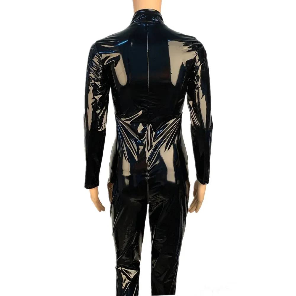 Tuta sexy in ecopelle con zip frontale per donna_voghion.com