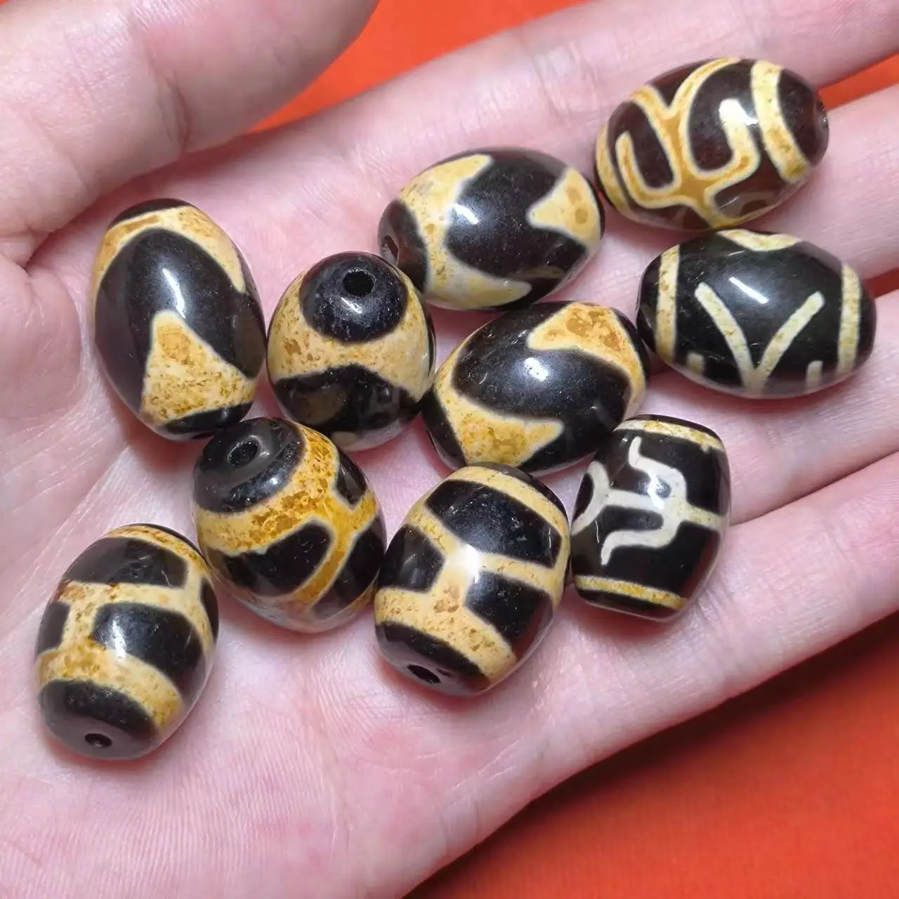 

1pcs/lot natural black and yellow tiger tooth noble man tortoise shell agate dzi medium olive date shape high quality jewelry am