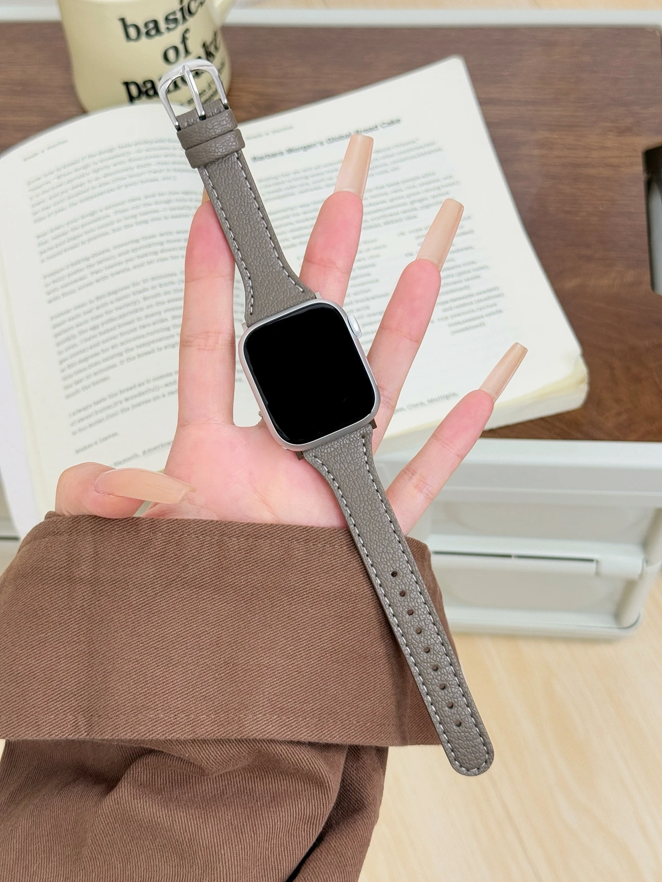 Elegant Coffee Brown Leather Loop Watch Band