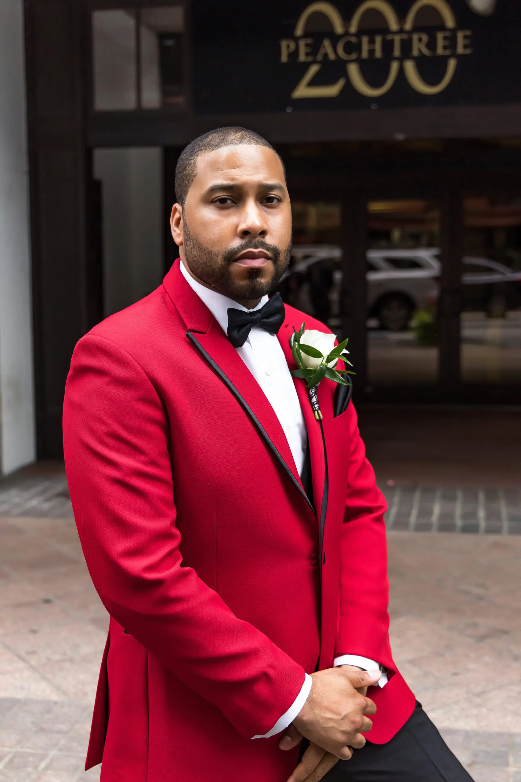 Рисунок 3 - Костюм свадебный мужской красный из 3 предметов