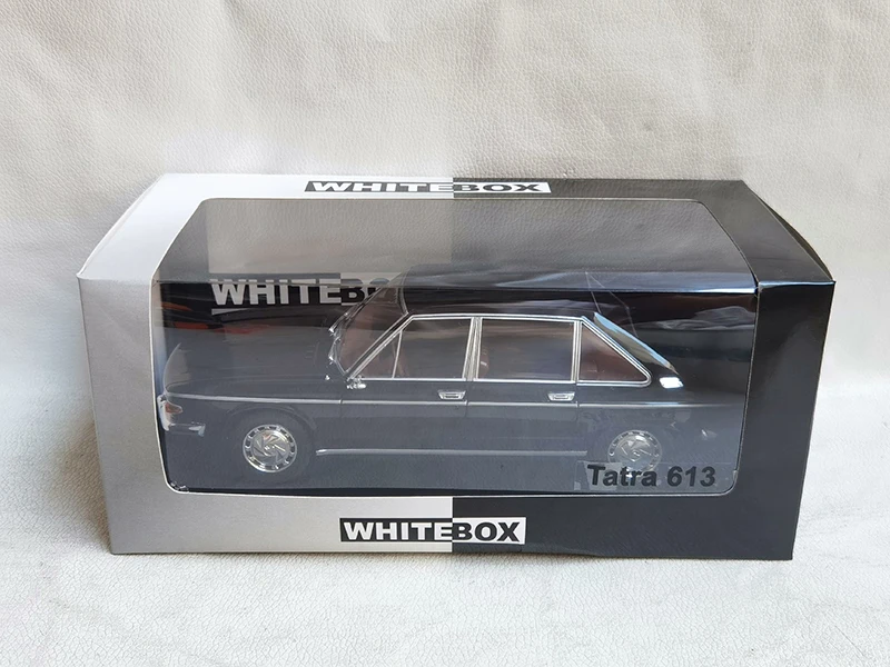 1:24 Scale TATRA 613 Car Alloy Simulation Car Model Diecast Toy