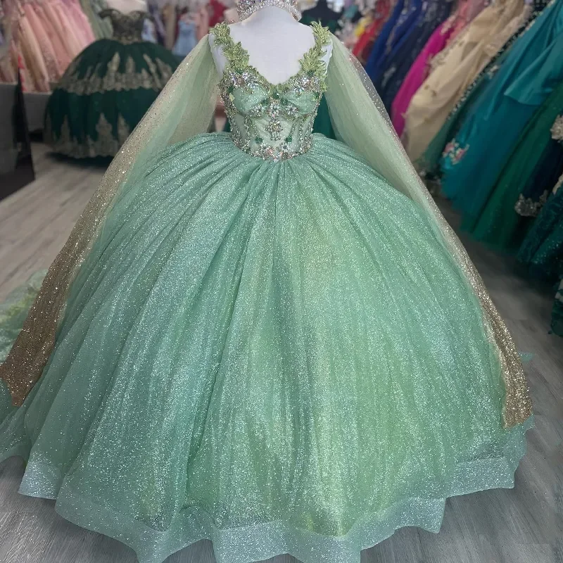 

Sparkly Sage Green Tulle Quinceanera Dresses With Cape Ball Gown Lace Appliqued Beaded Sweet 16 Dress Vestidos De Quinceane