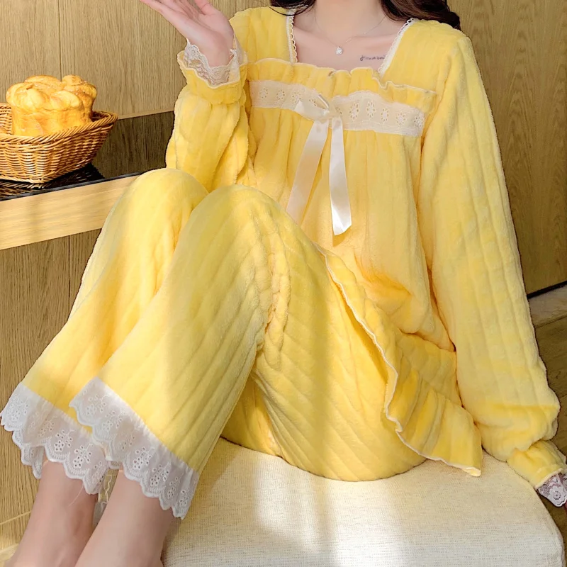 New Sleepwear for Women in Autumn and Winter: Warm, Simple, Sweet, Comfortable Home Fur, Thickened, Velvet, and Coral Plush Set