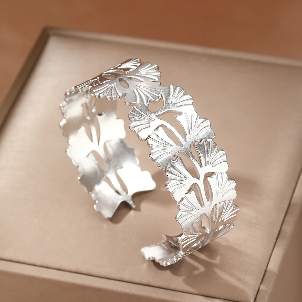 Stainless Steel Bracelet New Trend Botanical Carving Small Fresh Ginkgo Biloba Fallen Leaf Bracelet For Women Jewelry Party Gift 4