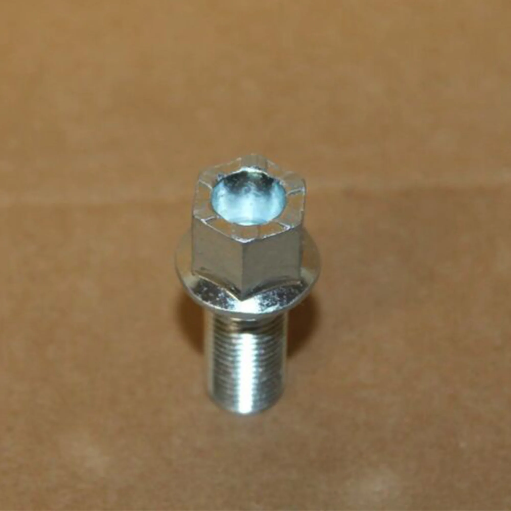5PCS M14-1.5 Wheel Lug Stud Bolts for VW Golf Jetta Passat Beetle Audi A4 A6