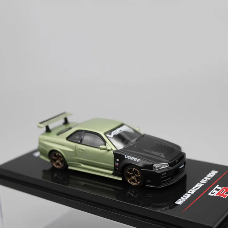 

Diecast 1:64 Scale Black Green Sports Car R34 Skyline GT-R for Nissan GTR Alloy Two-door Sports Car Model Collectible Toy Gift