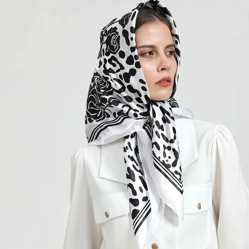 

Повседневная квадратная атласная шаль, черные и белые шелковые шарфы с цветочным принтом, бандана, богемная большая женская повязка на голову, модные аксессуары
