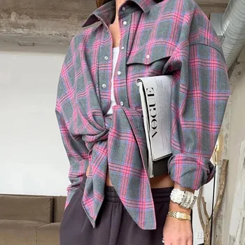 New Vintage Women Oversized Long Sleeve Plaid Shirt Blouse Tops Autumn Winter Button Down Loose Lapel Pocket Shirt Korean Style 2