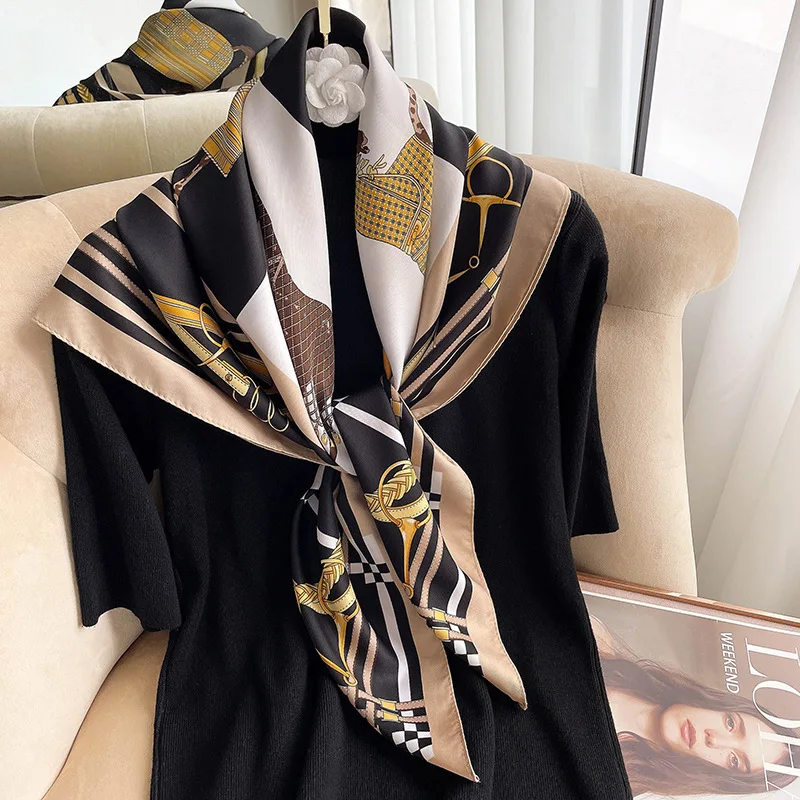 

Luxury Style Beach New Bandanna Popular Sunscreen Large Kerchief Spring 2023 Design Square Shawls Fashion 90X90CM Muslim Muffler