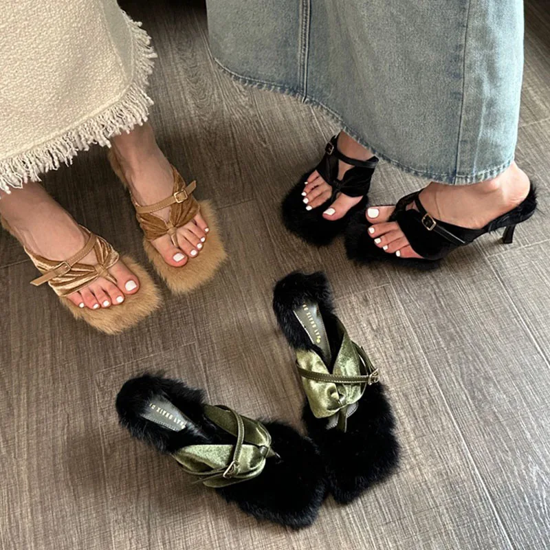 

2023 Winter New Women Warm Women Plush Slipper Fashion Furry Ladies Square Toe Slip On Mules Think Heel Dress Buckle Pumps Shoes