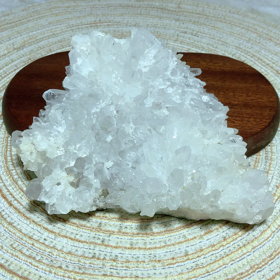 Angelstones 天然クリアクォーツ ジェムストーン ヒーリング クリスタル 六角形 尖ったレイキ チャクラ ファセット プリズム ワンド 彫刻石 置物 ホームデコレー : WholesaleGemShop 天然クォーツ 40～45mm 球体