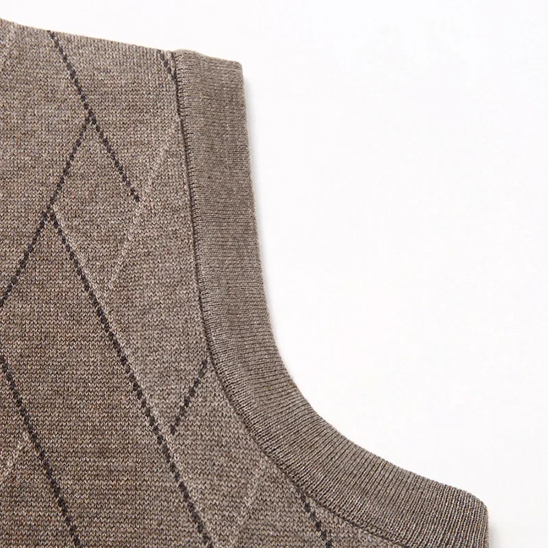 Men's Thickened Casual Sweater Tank Top Autumn and Winter Warm Men's V-neck Tank Top men sweater vests,mens knitted vest